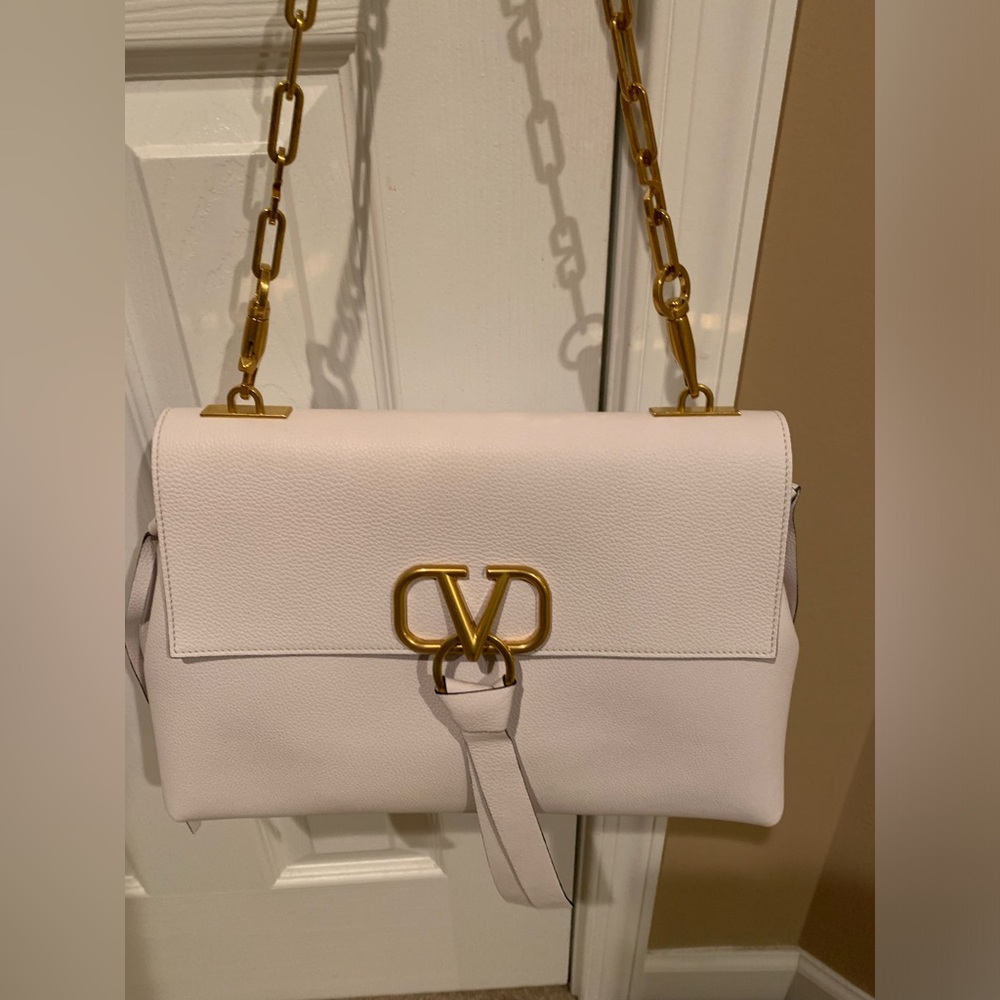 VALENTINO GARAVANI Pebbled Calfskin VRing Chain Shoulder Bag - Picture 12 of 16